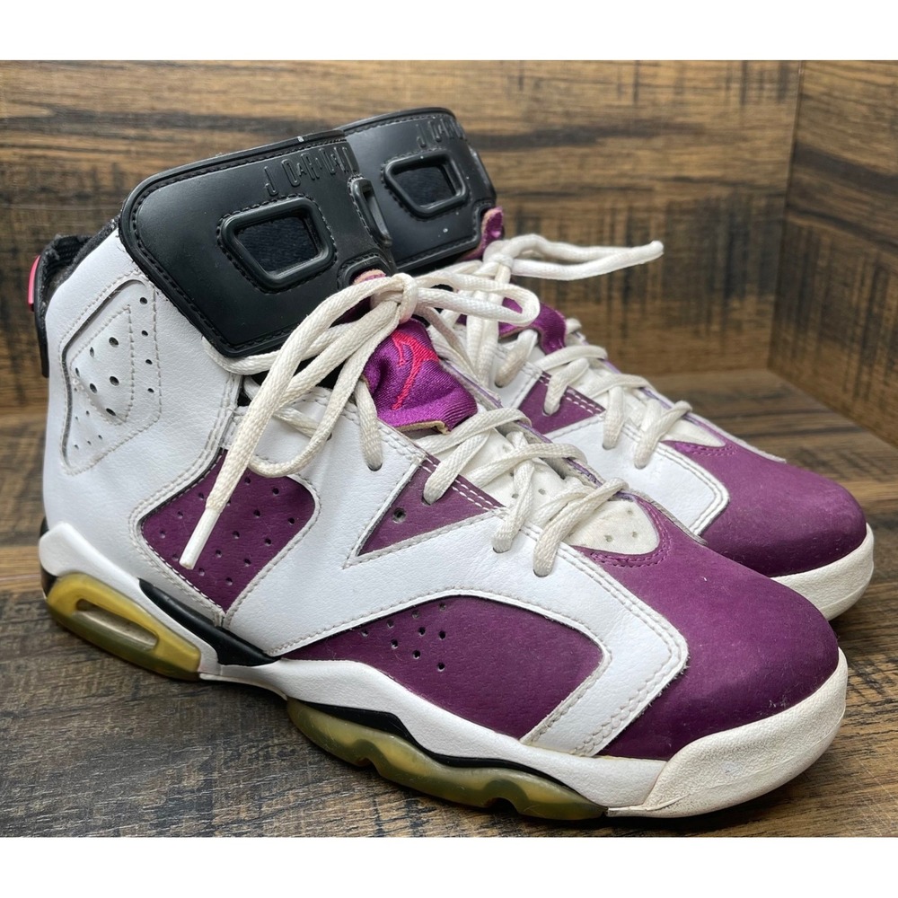 Jordan 6 Retro Grape White Youth 7Y Purple Vivid‎ Pink Sneakers 543390-127